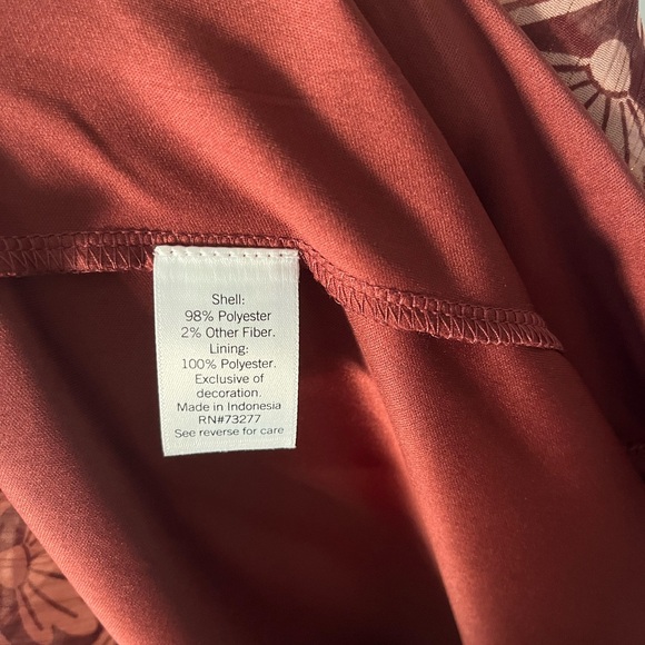 LC Lauren Conrad 2X Long Sleeve Maroon Dress with gold shimmer ✨NWT - Picture 13 of 15